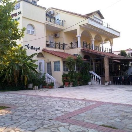 The Village Igoumenitsa Bagian luar foto
