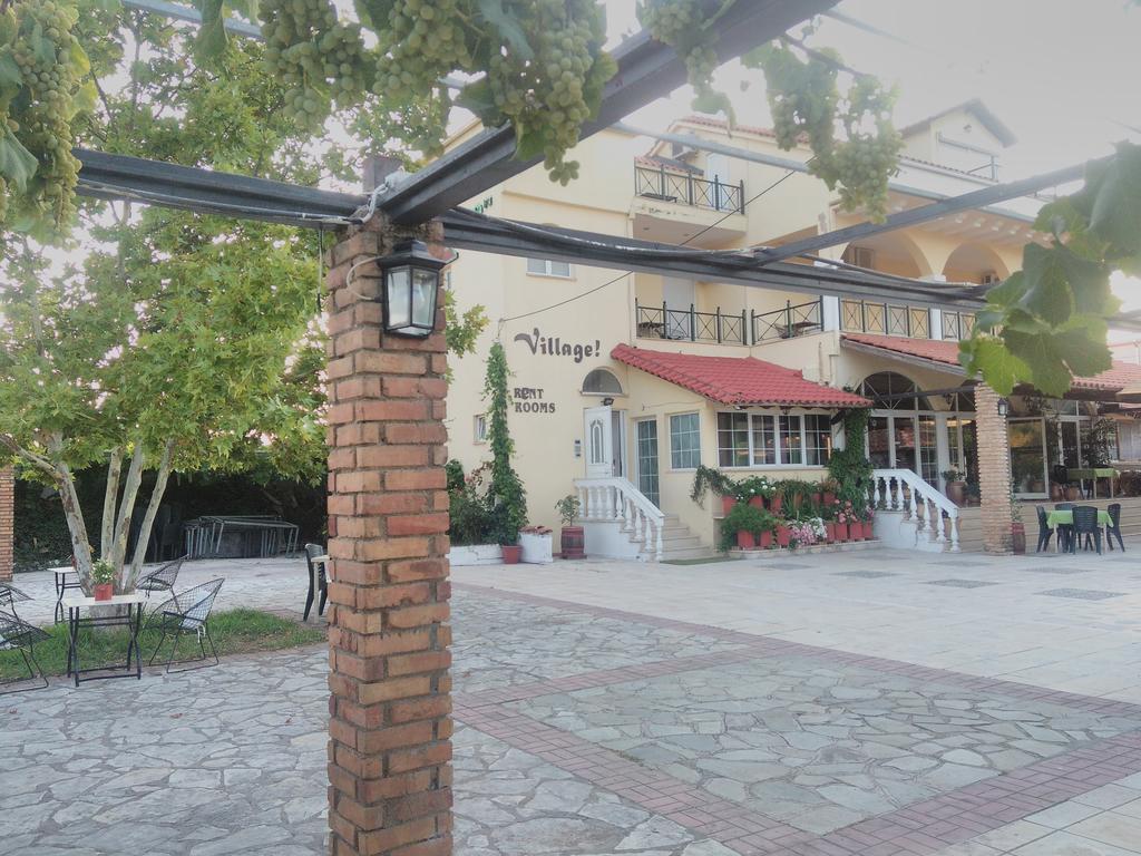 The Village Igoumenitsa Bagian luar foto